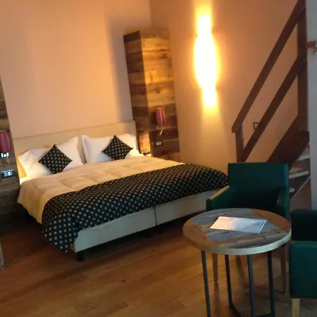 Delle Alpi Otel