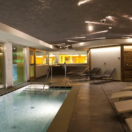Delle Alpi 4*